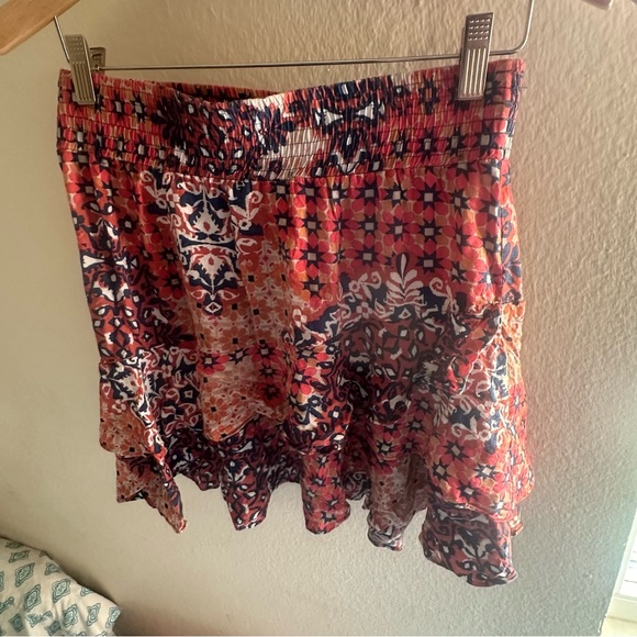 CAbi Isabel tired multicolor mini skirt - Picture 3 of 4